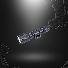 Robuste lampe tactique WL50 IR pour arme longue de Nextorch avec éclairage blanc et infrarouge, 860 lumens, montage sur rail picatinny, alimentée par deux piles CR123A ou