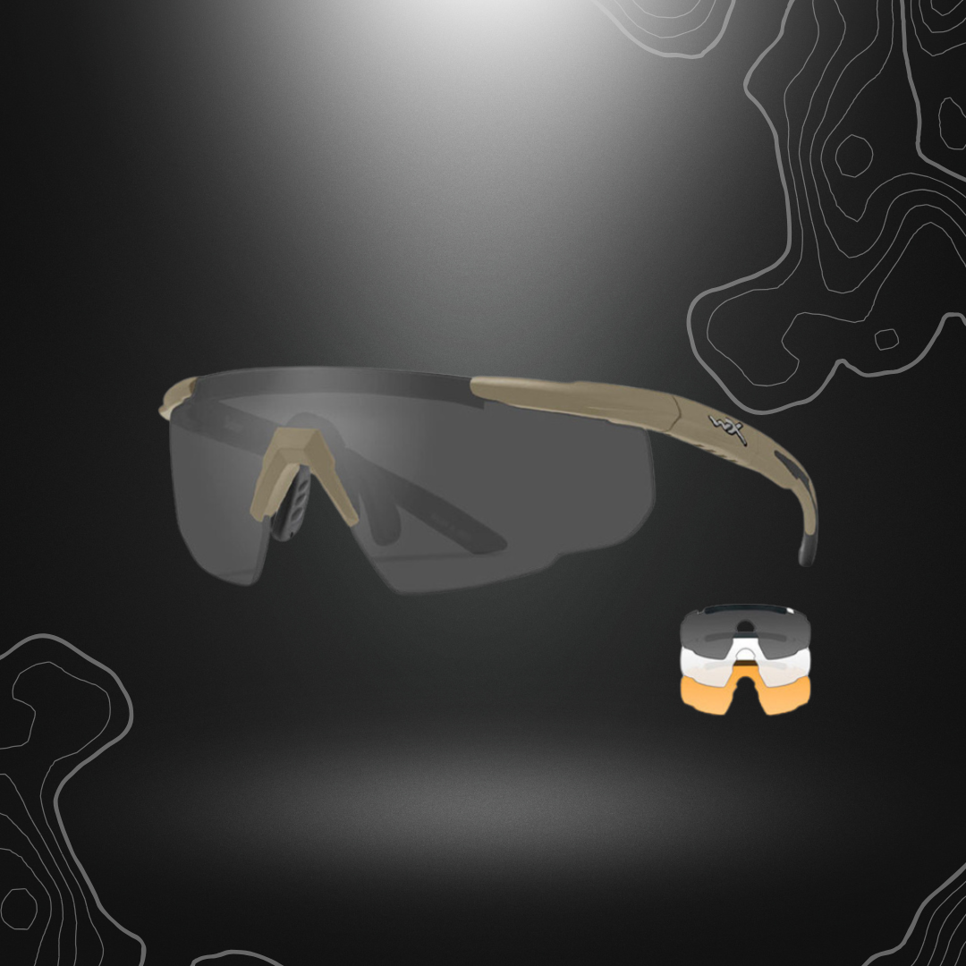 Les lunettes balistiques Saber Advanced de WileyX avec verres interchangeables pour une protection optimale et une adaptation aux différentes conditions d'éclairage.