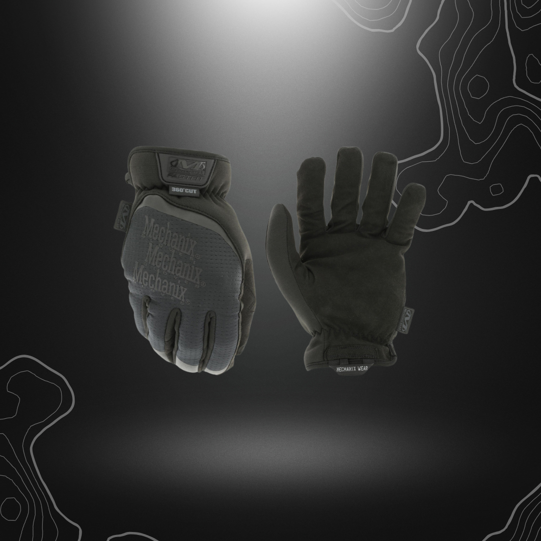 Des gants noirs anti-coupure et anti-perforation FastFit D4-360 de Mechanix, conçus pour les forces armées et la sécurité privée, offrant une excellente dextérité et