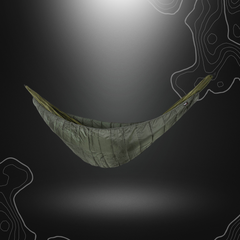 Olive green Underquilt cold-resistant hammock by MFH, with all-around mosquito net, tear-resistant base, adjustable cords, robust metal rings, double-sided zipper, carry bag, and dimensions of 205x67cm for the floor