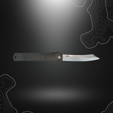 Couteau pliant Higonokami par Kanetsune avec lame en acier SK-5 et manche en acier noir orné de motifs japonais