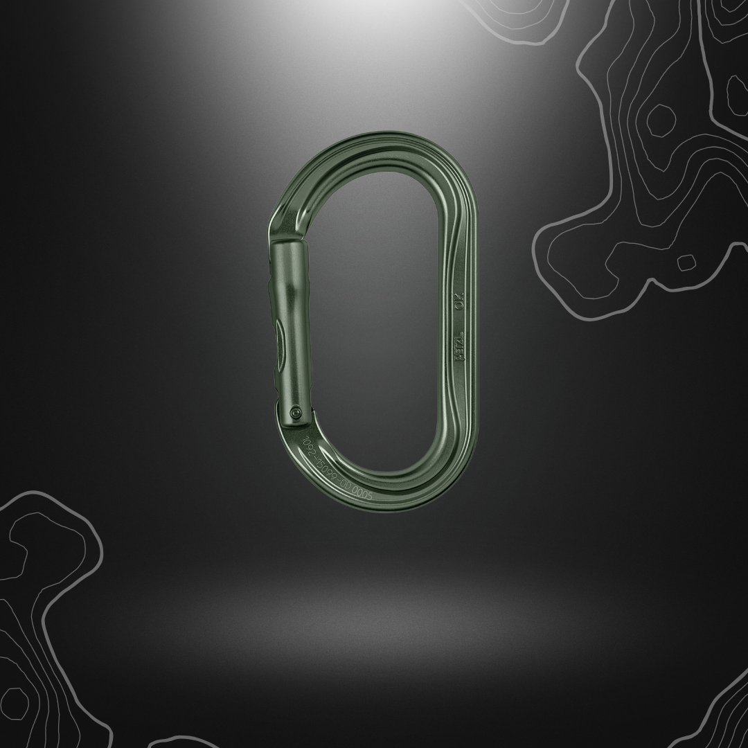 Mousqueton Carabiner ovale gris Petzl en aluminium léger avec système de verrouillage SCREW-LOCK et TRIACT-LOCK, idéal pour positionner les appareils à section large.